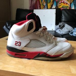 Retro Jordan 5's Fire Red's Size 11
